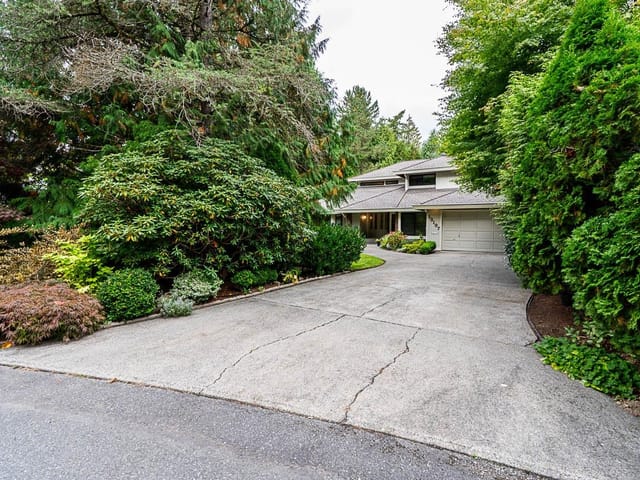 House for sale in Surrey, South Surrey White Rock, 13197 Amble Greene Close, 263105969 | Realtylink.org