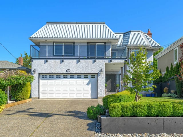 House for sale in White Rock, South Surrey White Rock, 15627 Buena Vista Avenue, 263106222 | Realtylink.org