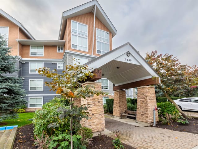 Apartment for sale in Surrey, Cloverdale, 112 6480 194 Street, 263106291 | Realtylink.org