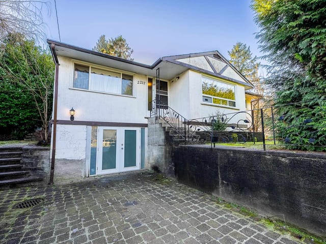 House for sale in Port Moody, Port Moody, 2217 Clarke Street, 263106344 | Realtylink.org