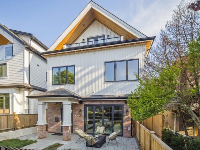 1/2 Duplex for sale in Vancouver, Vancouver East, #1 2244 E 11th Avenue, 263106446 | Realtylink.org