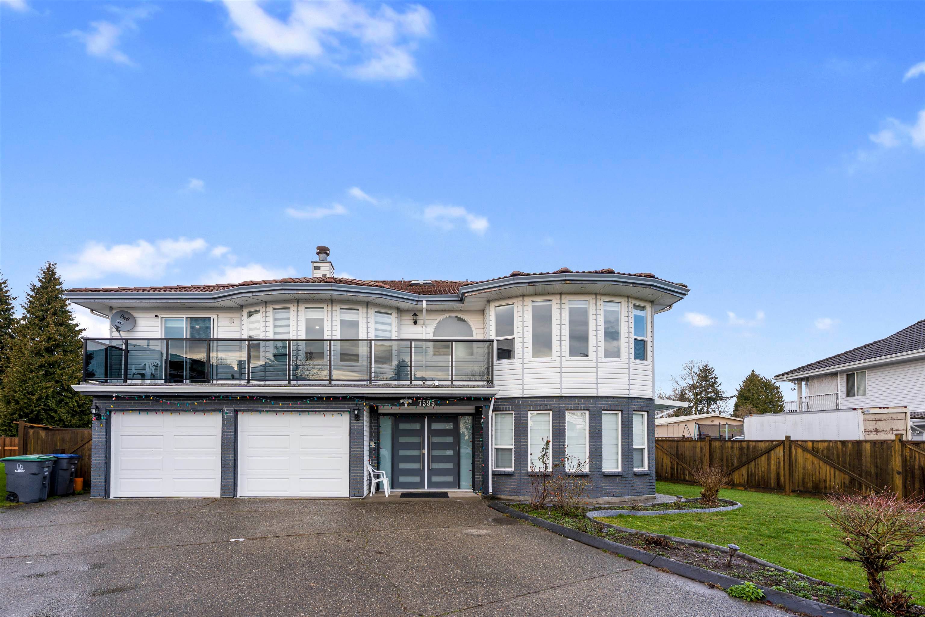 House for sale in Surrey, Surrey, 7595 122a Street, 263106468 | Realtylink.org