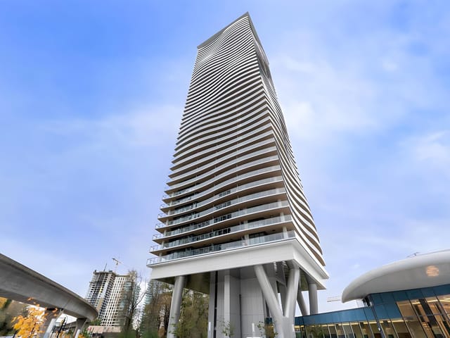 Apartment for sale in Burnaby, Burnaby North, 1107 4890 Lougheed Highway, 263106478 | Realtylink.org