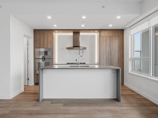 Apartment for sale in White Rock, South Surrey White Rock, 1302 1441 Johnston Road, 263106479 | Realtylink.org