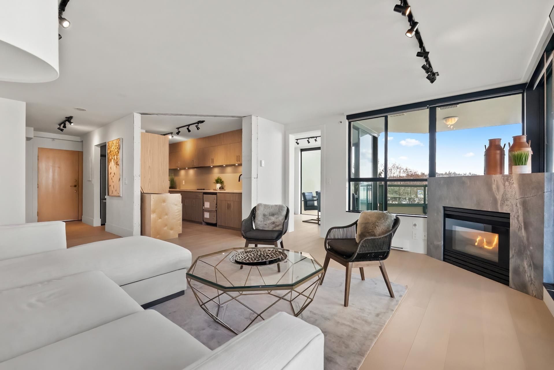 Apartment for sale in West Vancouver, West Vancouver, 6D 328 Taylor Way, 263106487 | Realtylink.org