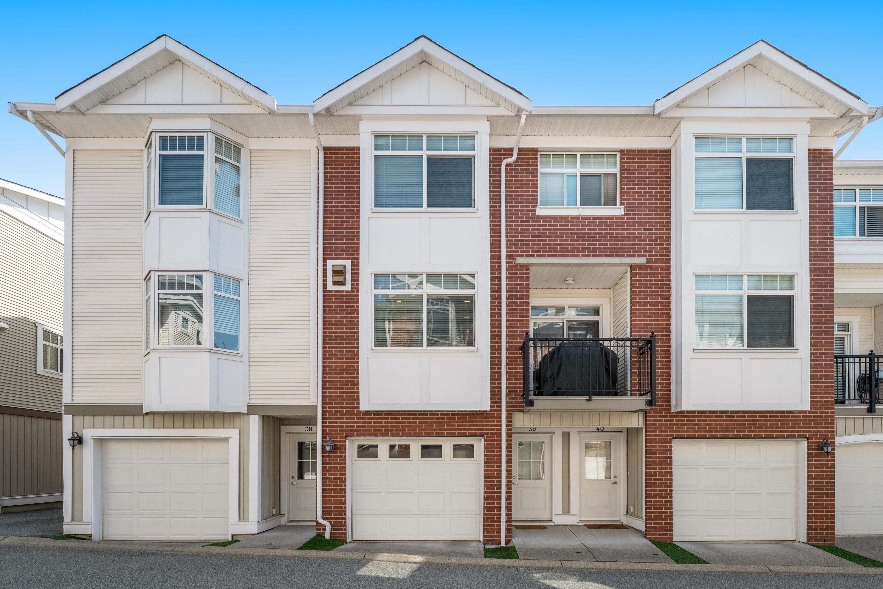 Townhouse for sale in Surrey, Cloverdale, 39 19551 66 Avenue, 263106494 | Realtylink.org