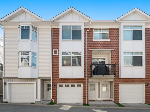 Townhouse for sale in Surrey, Cloverdale, 39 19551 66 Avenue, 263106494 | Realtylink.org