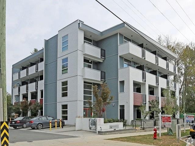 Apartment for sale in Surrey, North Surrey, 304 13678 Grosvenor Road, 263106601 | Realtylink.org