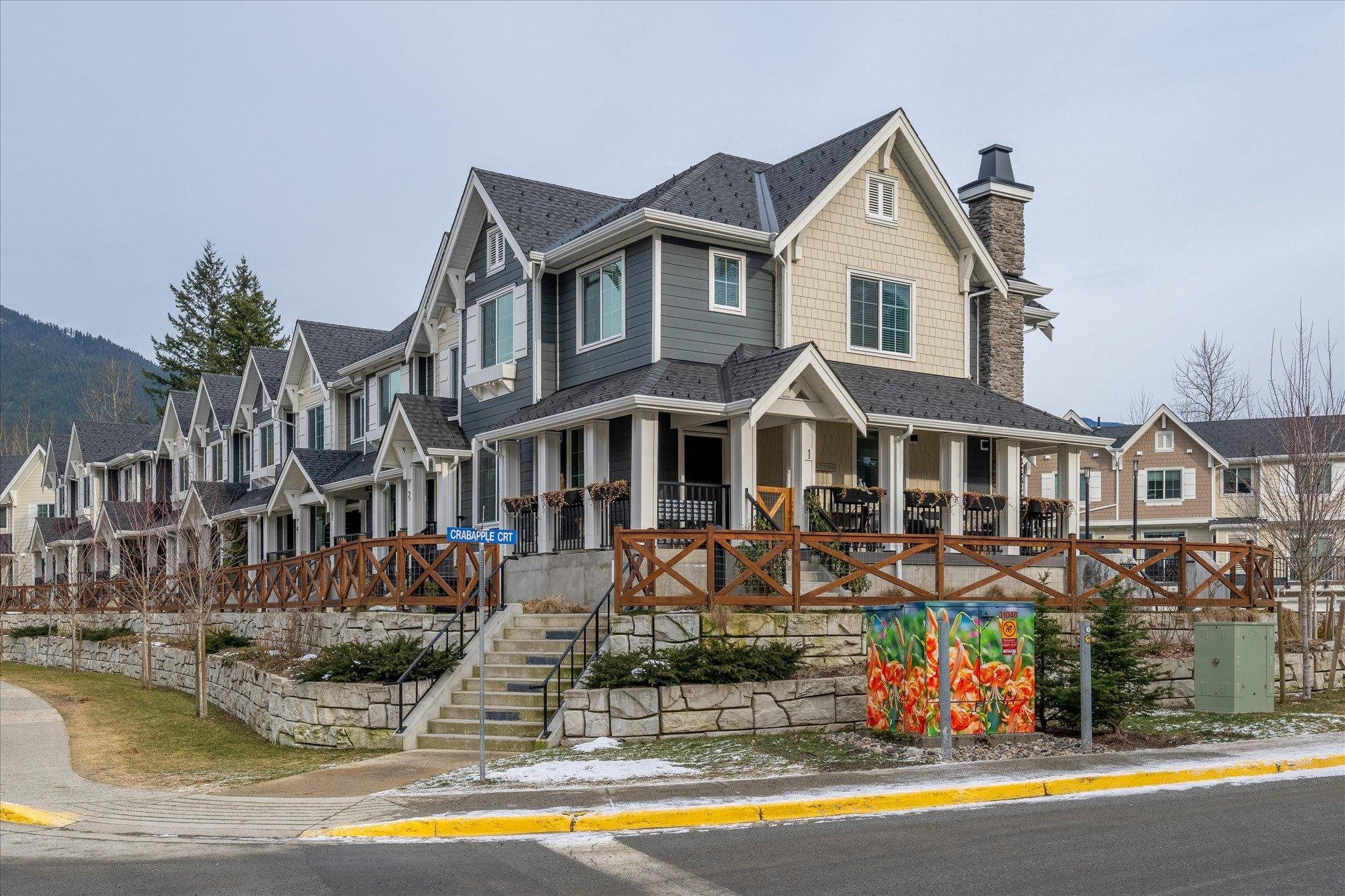 Townhouse for sale in Pemberton, Pemberton, 1 7360 Crabapple Court, 263106651 | Realtylink.org