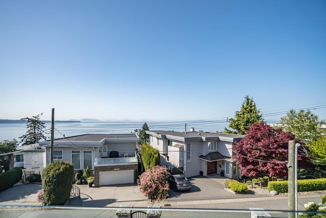 House for sale in White Rock, South Surrey White Rock, 14433 Sunset Lane, 263106668 | Realtylink.org