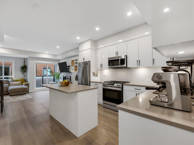 Townhouse for sale in Squamish, Squamish, 202 37842 Third Avenue, 263106810 | Realtylink.org