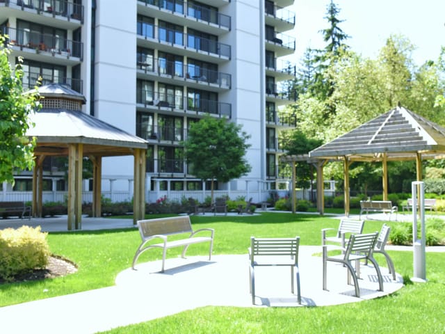 Apartment for sale in Burnaby, Burnaby South, 204 6455 Willingdon Avenue, 263106885 | Realtylink.org