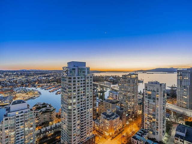Apartment for sale in Vancouver, Vancouver West, 2703 1455 Howe Street, 263106935 | Realtylink.org