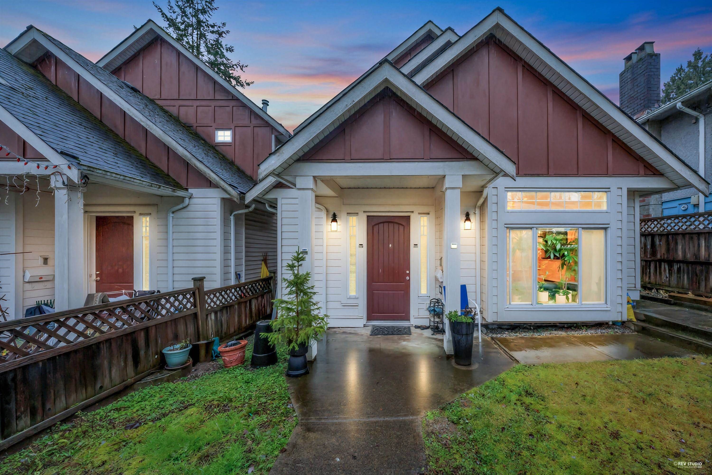 1/2 Duplex for sale in New Westminster, New Westminster, 312 Strand Avenue, 263106979 | Realtylink.org