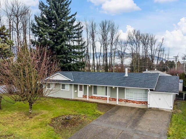 House for sale in Chilliwack, Chilliwack, 45135 Deans Avenue, 263106981 | Realtylink.org