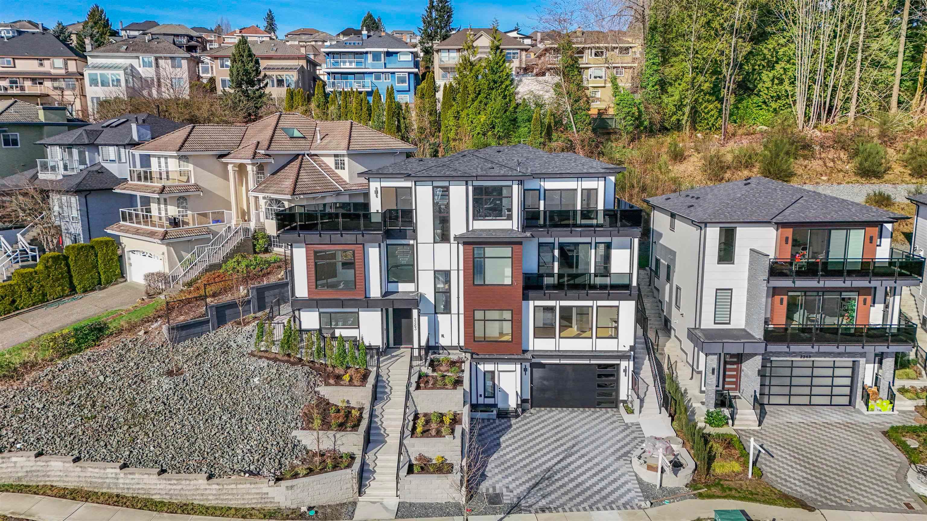 House for sale in Coquitlam, Coquitlam, 2263 Monashee Court, 263107018 | Realtylink.org