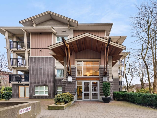 Apartment for sale in Burnaby, Burnaby South, 211 5775 Irmin Street, 263107082 | Realtylink.org