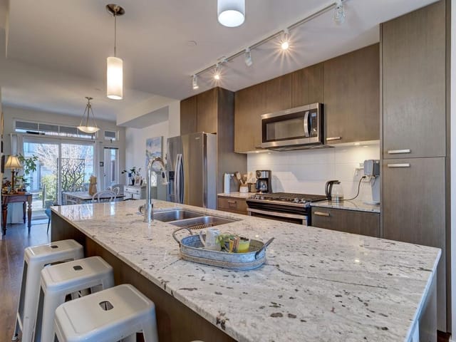 Townhouse for sale in Sechelt, Sunshine Coast, 5964 Beachgate Lane, 263107102 | Realtylink.org