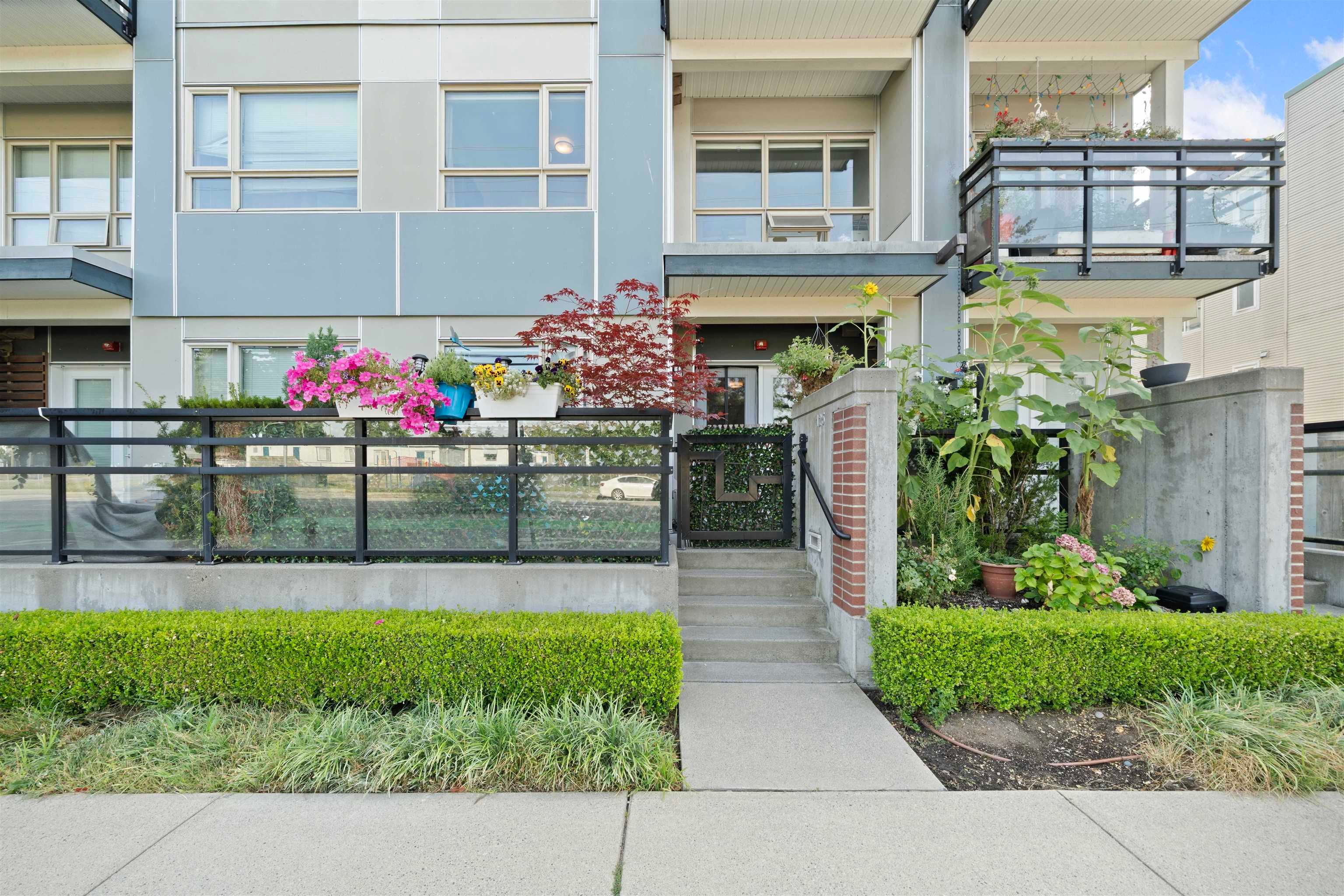 Townhouse for sale in Surrey, North Surrey, 125 13228 Old Yale Road, 263107138 | Realtylink.org