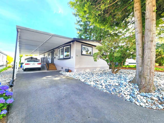 Manufactured Home for sale in Surrey, South Surrey White Rock, 51 1840 160 Street, 263107293 | Realtylink.org