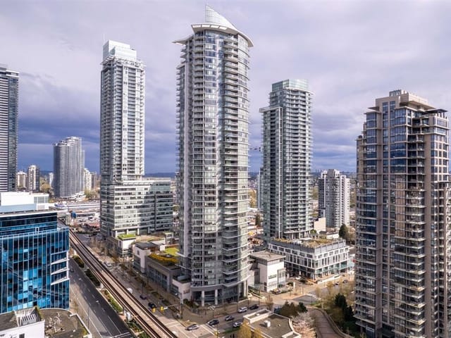 Apartment for sale in Burnaby, Burnaby North, 809 2008 Rosser Avenue, 263107303 | Realtylink.org