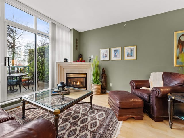 Townhouse for sale in Vancouver, Vancouver West, 1053 Marinaside Crescent, 263107308 | Realtylink.org