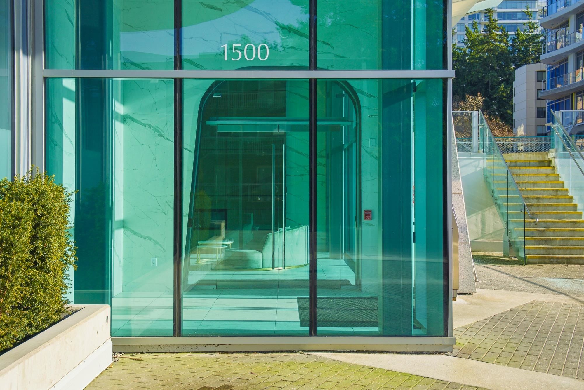 Apartment for sale in White Rock, South Surrey White Rock, 602 1500 Martin Street, 263107314 | Realtylink.org