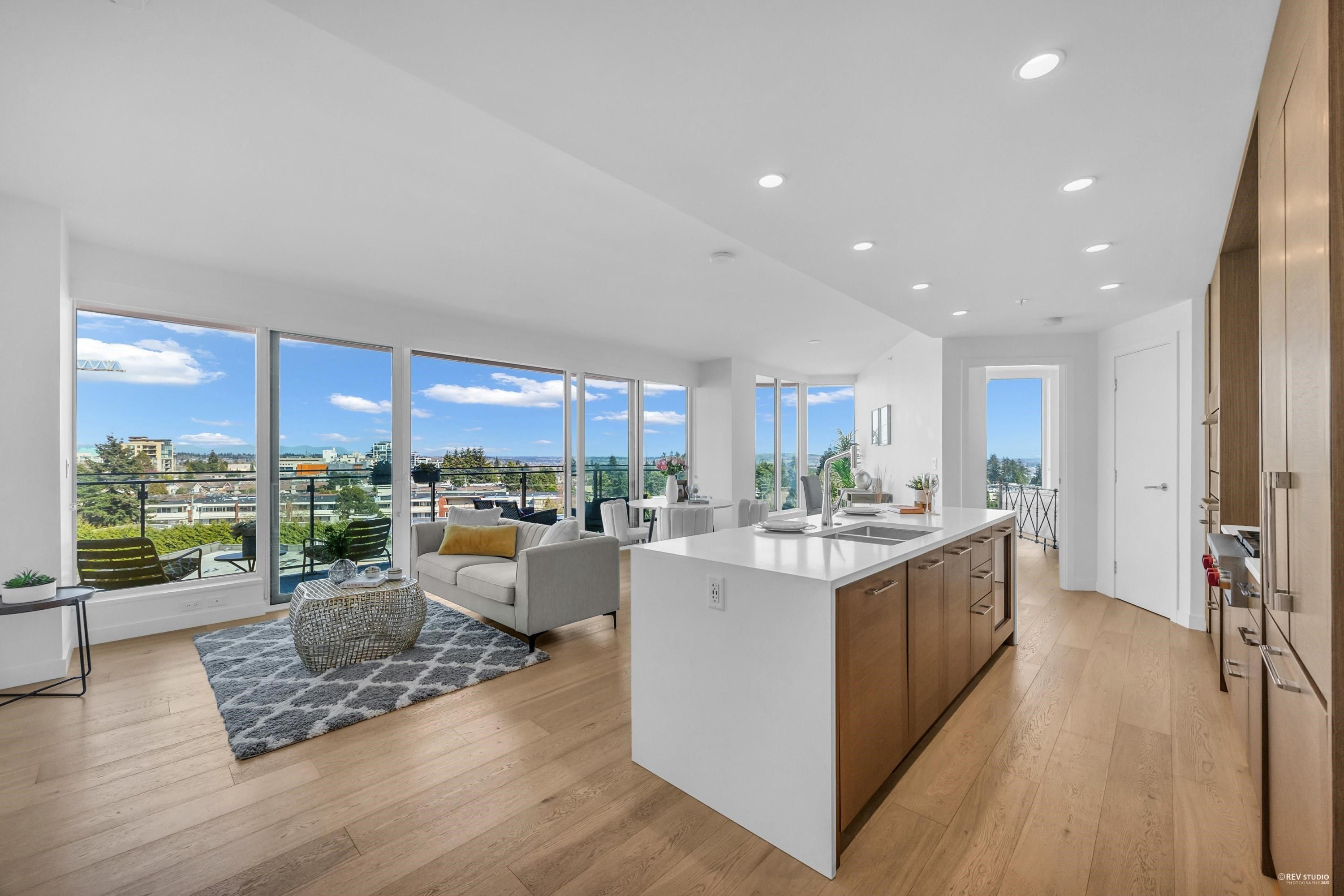 Apartment for sale in White Rock, South Surrey White Rock, 703 1439 George Street, 263107326 | Realtylink.org