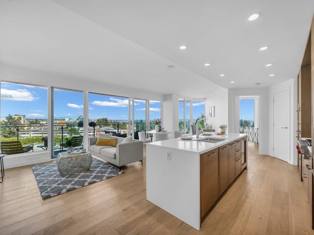 Apartment for sale in White Rock, South Surrey White Rock, 703 1439 George Street, 263107326 | Realtylink.org