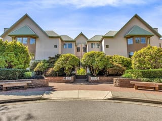 Apartment for sale in Burnaby, Burnaby South, 204 6735 Station Hill Court, 263107329 | Realtylink.org