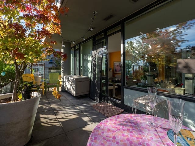 Apartment for sale in Burnaby, Burnaby North, 409 9009 Cornerstone Mews, 263107356 | Realtylink.org