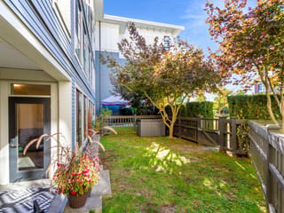 Apartment for sale in Surrey, South Surrey White Rock, 130 15168 33 Avenue, 263107380 | Realtylink.org