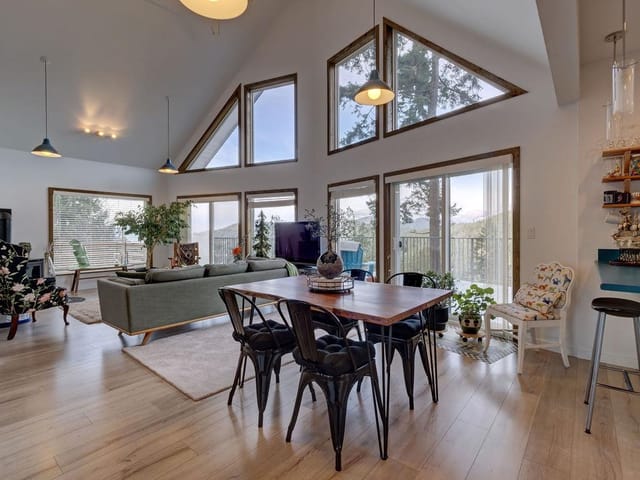 House for sale in Madeira Park, Sunshine Coast, 5280 Cecil Hill Road, 263107389 | Realtylink.org