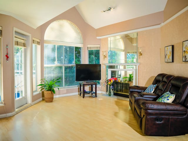 Apartment for sale in Surrey, Surrey, 410 7435 121a Street, 263107411 | Realtylink.org