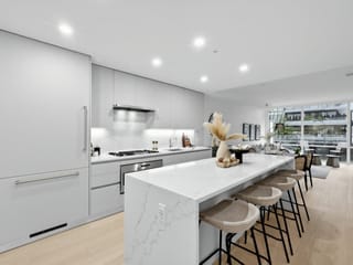 Apartment for sale in West Vancouver, West Vancouver, 205 1331 Marine Drive, 263107509 | Realtylink.org