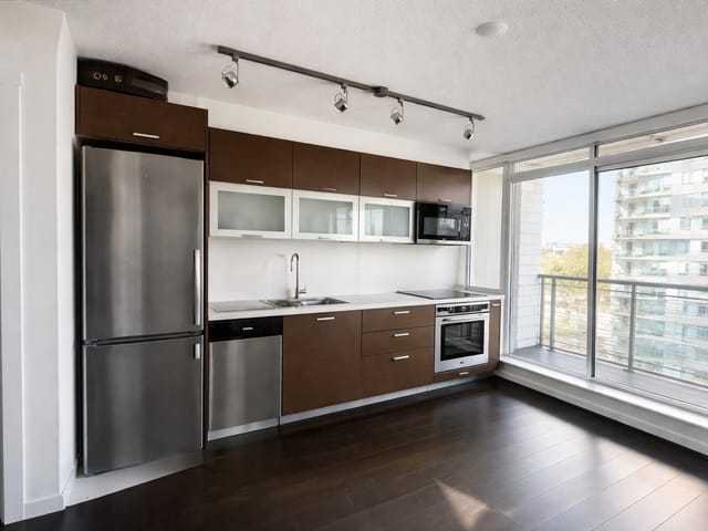 Apartment for sale in Surrey, North Surrey, 610 10777 University Drive, 263107546 | Realtylink.org