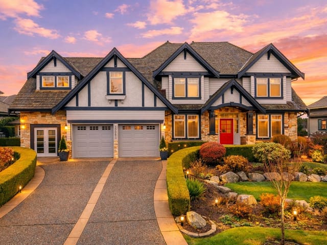 House for sale in Surrey, South Surrey White Rock, 15963 Devonshire Drive, 263107668 | Realtylink.org