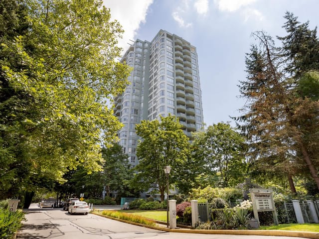 Apartment for sale in Surrey, North Surrey, 704 10082 148 Street, 263107685 | Realtylink.org