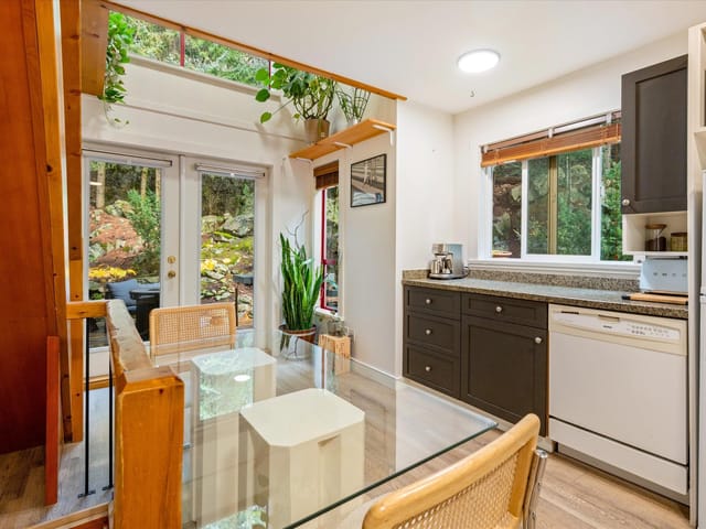 Apartment for sale in Whistler, Whistler, 9 2101 Whistler Road, 263107733 | Realtylink.org