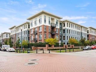 Apartment for sale in Surrey, South Surrey White Rock, 212 15137 33 Avenue, 263107898 | Realtylink.org