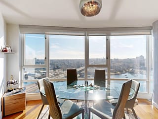 Apartment for sale in Vancouver, Vancouver West, 2706 1033 Marinaside Crescent, 263107942 | Realtylink.org