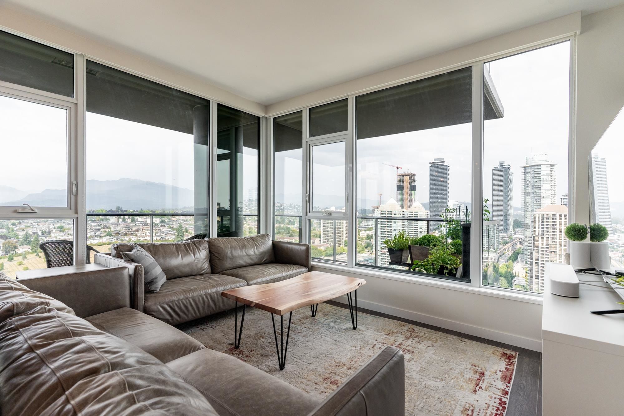 Apartment for sale in Burnaby, Burnaby North, 2707 4168 Lougheed Highway, 263108111 | Realtylink.org