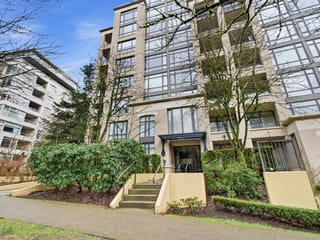 Apartment for sale in Burnaby, Burnaby North, 900 9300 University Crescent, 263108159 | Realtylink.org