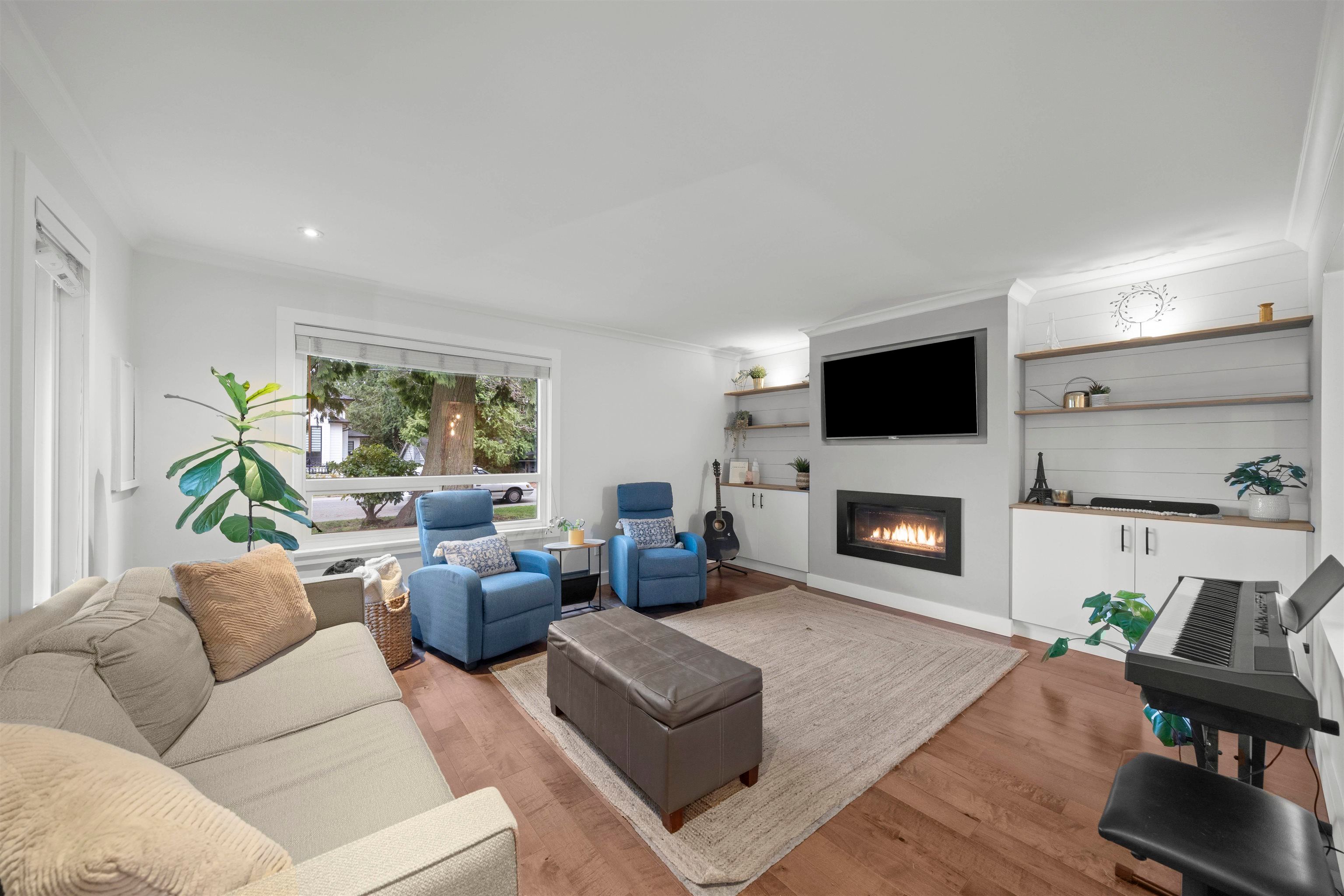 1/2 Duplex for sale in Surrey, South Surrey White Rock, 13507 15 Avenue, 263108233 | Realtylink.org