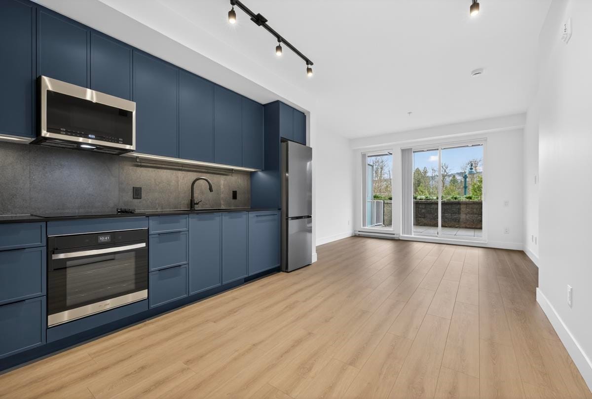 Apartment for rent in Port Moody, Port Moody, 213 3055 Murray St, 263108238 | Realtylink.org