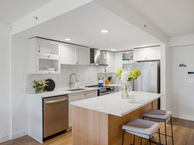 Apartment for sale in Vancouver, Vancouver West, 504 2137 W 10th Avenue, 263108271 | Realtylink.org