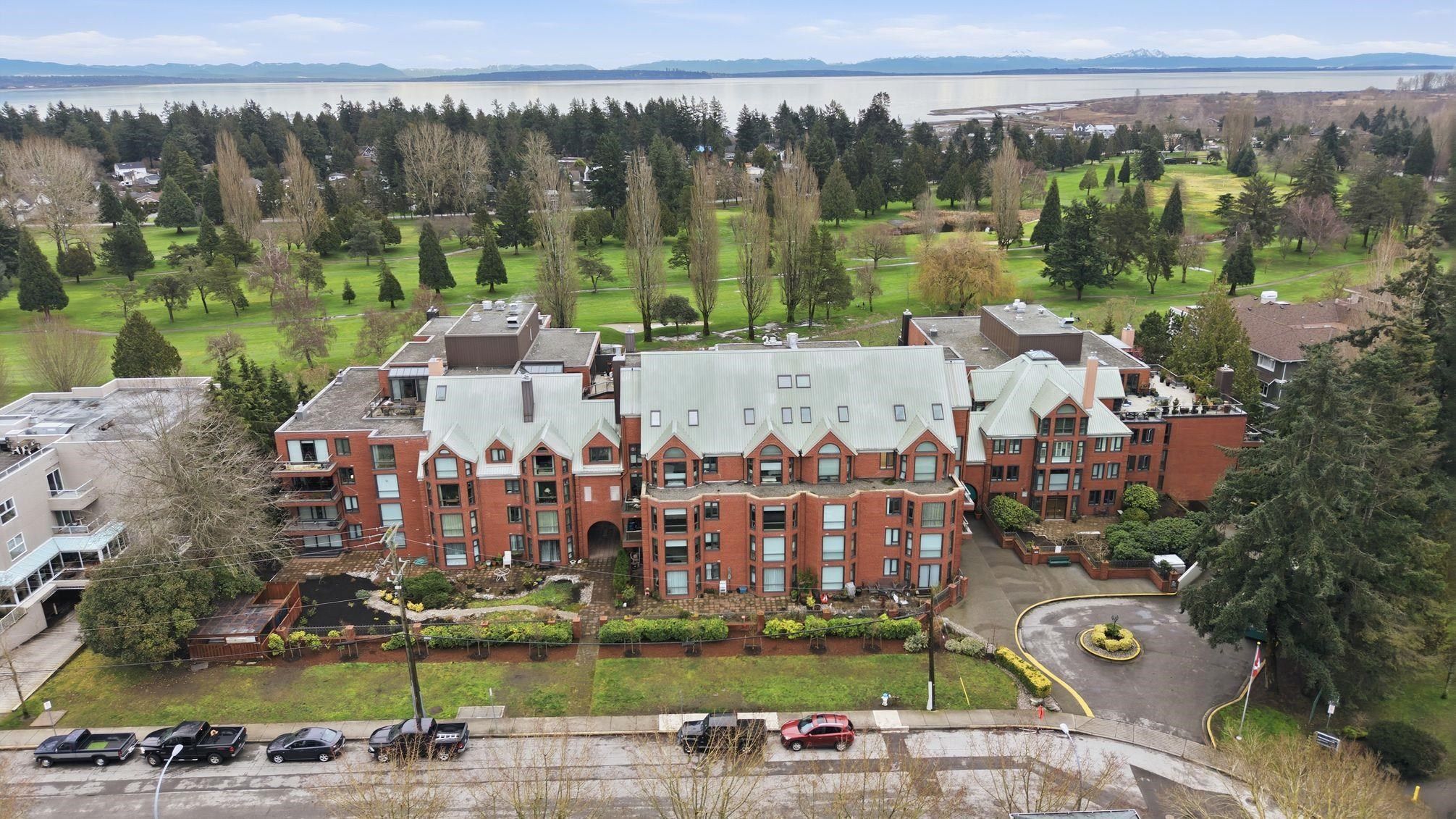 Apartment for sale in Delta, Tsawwassen, 304 1350 View Crescent, 263108560 | Realtylink.org