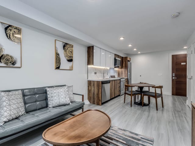 Apartment for rent in Vancouver, Vancouver West, 102 1168 Pendrell Street, 263108576 | Realtylink.org