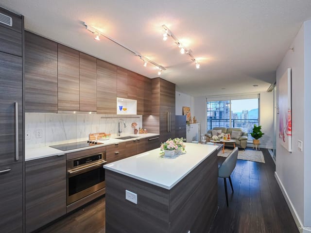 Apartment for sale in Surrey, North Surrey, 1507 13398 104 Avenue, 263108700 | Realtylink.org