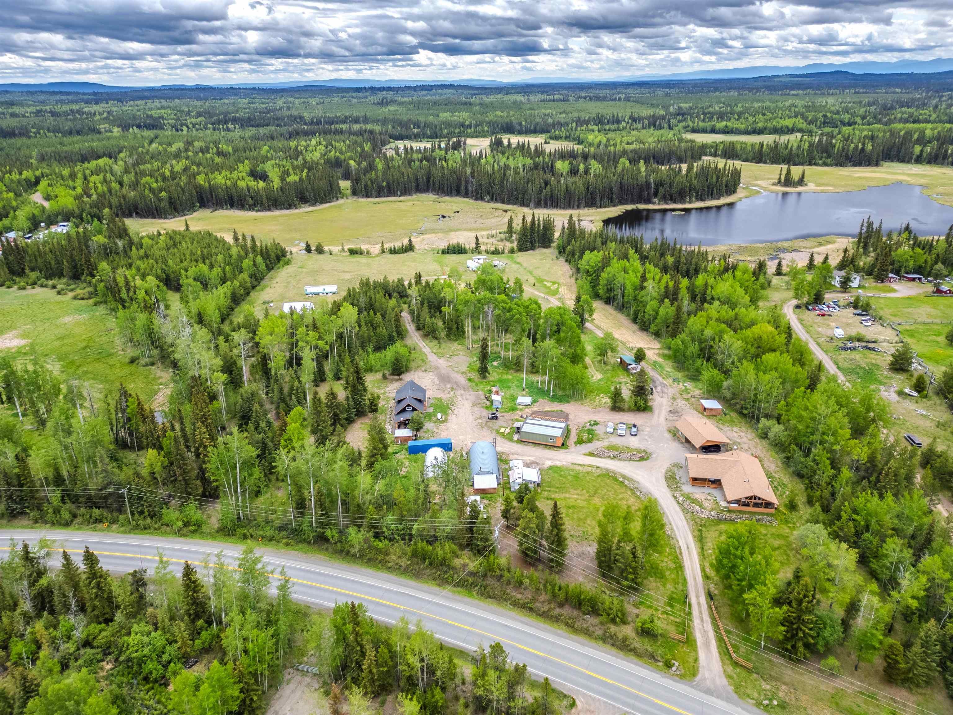 House for sale in Lone Butte, 100 Mile House, 5606 Little Fort 24 Highway, 263108761 | Realtylink.org